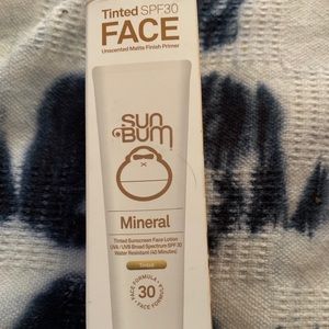 SunBum Tinted Sunscreen SPF 30 natural tinted face lotion primers NWT